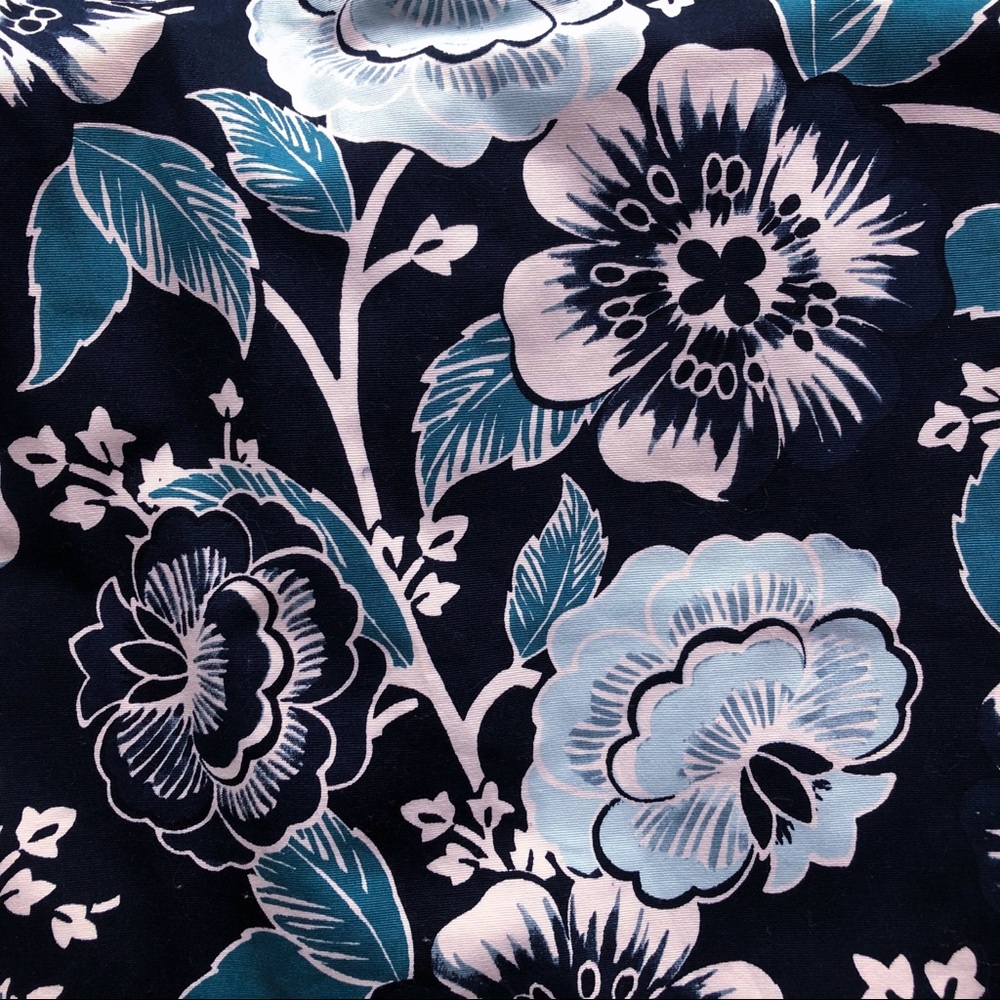 SOLD | LOFT | Floral Skirt - Picture 2 of 7
